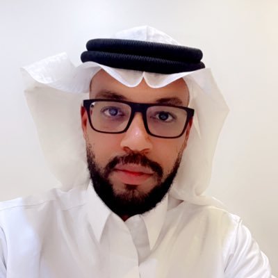 السَّطحيٍه بكُـل الأمُور ، تُجنبك الوُقوُع فِي نًدم الأقتراب الزائد كُن متزنآ دائما ف الأتزاًن سيٍد المواقف..