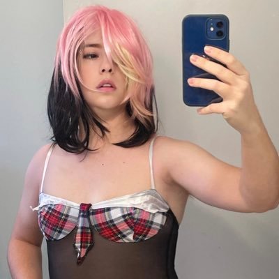AshleighSisCan's profile picture. I’m a sissy slut.