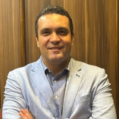 Aqui falamos de Direito, Gestão, Política, Futebol, Esportes, Geopolítica, bem estar e Carreira. Dou notícia de tudo. Fale comigo: +5531987162710