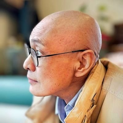 boyookuda's profile picture. 竹林で石を投げてもなかなか竹に当たらない。この不思議な現象を竹林投石と名付けよう。ときどき1首、歌を投げてみることにした。歌集『亡羊』『男歌男』(短歌研究社)、『花』(砂子屋書房)発売中です。