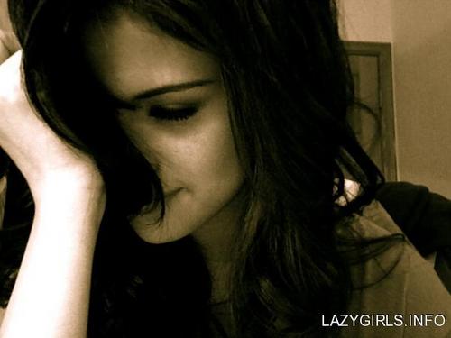 ThisIsSelly_'s profile picture. Selena Gomez here. Looking for some friends looking for Mr. Right
