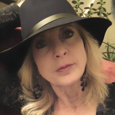 I'm a American #Patriot who loves our #Constitution, and believes our rights are #God given, not gov't given!
I gotta Bitch 4 U!
#Trump2024
#MAGA 🇺🇲♥️
