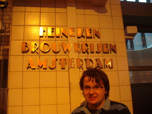 liwek69's profile picture. 