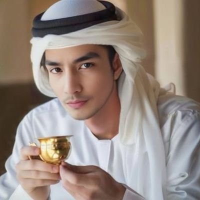 blueyhi's profile picture. มีแฟน งดทัก งดนัด เอาไว้ส่อง ชว. อย่างเดียว
28/170/58  โบท