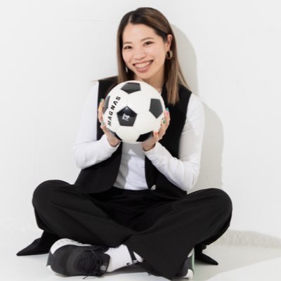 元サッカー日本代表 | 現役プロフットサル選手:立川アスレティックFCレディース #19 | ㈱SUN LOTUS CEO | (合)Gobuild CEO | アパレルブランドSEVENF.運営 | 都内7拠点、20〜30代のセカンドキャリアを支える商社社長 | 【人生1度きり、楽しんだもん勝ち】これが私の生き方