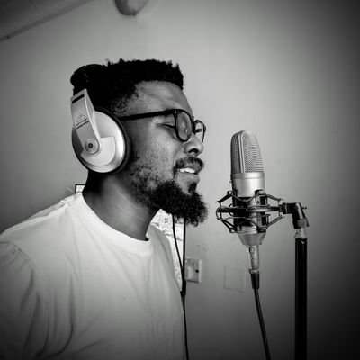 🇳🇬
Singer/Songwriter/Music Producer/Content creator/Rx/Public Health Professional