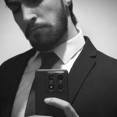 bilalayash12's profile picture. 8-12-2024