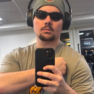 @chuzztopher
