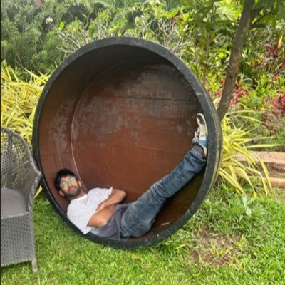 sat_v4's profile picture. What’s normal for a spider is chaos for a fly.