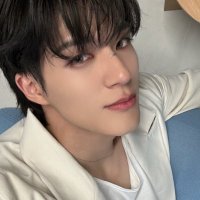 sa (@sagitsze) 's Twitter Profile