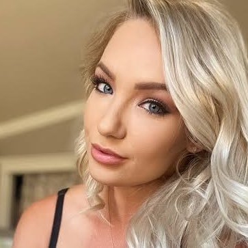 I'm a widow with a kid and I'm looking for a long term serious relationship 💋💋