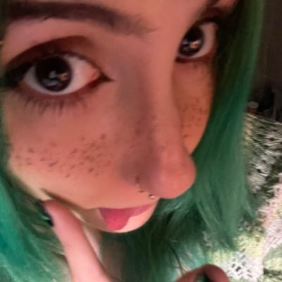 intermittente du spectacle reconvertie en éducatrice spécialisé sur twitch (14h44)!! j’utilise mon bafa à bon escient