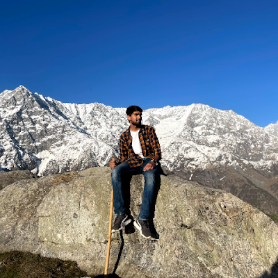 Devendrach30534's profile picture. 