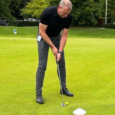 Service manager bij Heidelberg-Benelux en Voorzitter voetbalvereniging SC Buitenboys