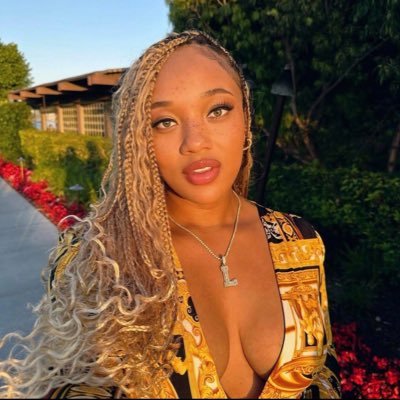 LORRAINE2445's profile picture. Love is life