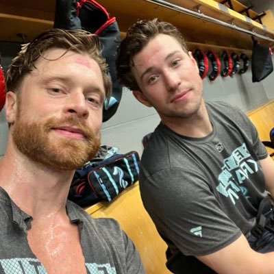 Barzyfanzy's profile picture. NYI - NJD - SK - BB 🏒 Bengals - 49ers 🏈 Ferrari 🏎️ Taylor’s Version 🤍