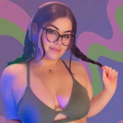 🤖 updates & auto posts X | MAIN @plutoprincess69, FEMDOM @princessplutoxo | follow me on bluesky 🦋