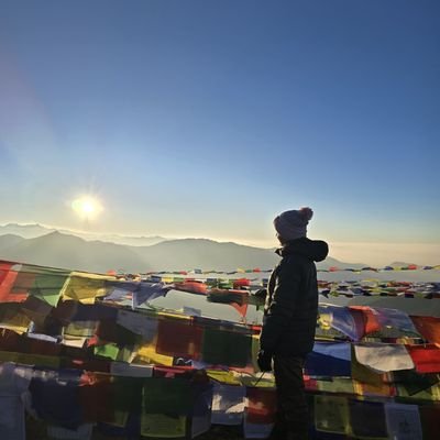🇳🇵
Be your own kind of beautiful | Nature lover | Observer|Towards spiritual journey|