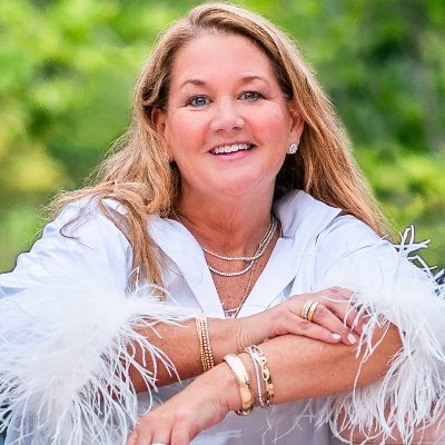 AshleyMarble3's profile picture. 