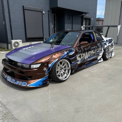 エスジーワークジャム所属/車バカ/シルビア2台持ち/年2回しか乗らない積車/出来る事は全部挑戦/何でも挑戦し過ぎて金が無い/2台目コツコツ製作中!!フォローよろしくお願いします🙇♀️