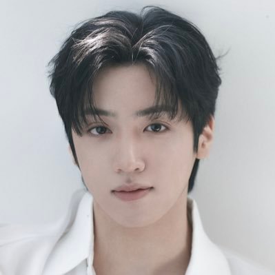 1998, parody. BIL — 𝐖𝐨𝐨𝐬𝐞𝐨𝐤 𝐉𝐮𝐧𝐠; forever Pentagon’s and Universe’s.