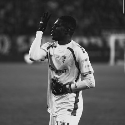 Estebanosz1948's profile picture. Kibic Górnika Zabrze, Fan FF oraz innych głupot internetowych.