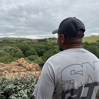 dithobe's profile picture. Kaizer Chiefs supporter| Chelsea FC| Fantasy Premier League| Current Affairs