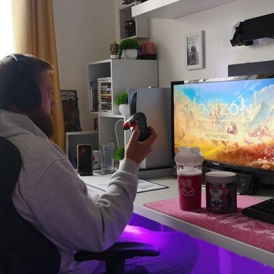 guybgee's profile picture. 