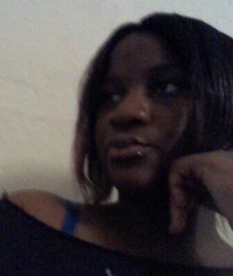 Well im 14 livin in miami florida :-) ...i luv to sing and act :-) #teamJacobL #teamJetSetters #teamMeezy #teamLEA #teamMindless#teamInLove