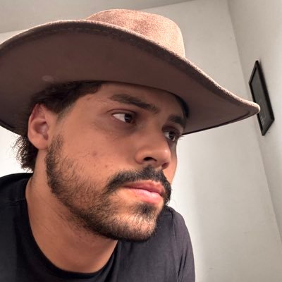 igoorsimoess's profile picture. I'm just your average ordinary everyday superhero