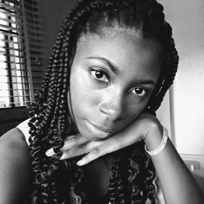 CooCootweets41's profile picture. ✍️ Creative Ghostwriter