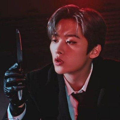 nsfw || 21+ no minors/age in bio pls || 31/'94 liner || enby, ace & queer || autistic || censor names || 0t8 - 🐰🐿 centered but will go down with any ship ⚓️