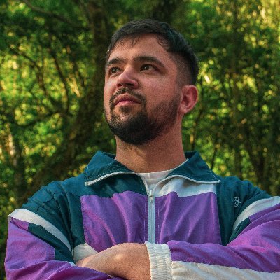 fora da cuca, morre anjo. é pensamento e raciocínio, tudo dentro da caixola.