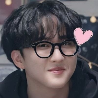 ❤Stray Kids❤️3RACHA💖🐷🐰最推　●大昔に成人済み●お取引は20歳未満の方🆖●お取引成立した方のみフォローいたします●お取引のお願い&求一覧⏩https://t.co/kzBgb9eYU0●趣味垢⏩@mega_colle_