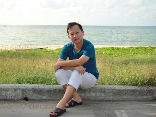 wateevue's profile picture. Graduated from Chiang Mai University.