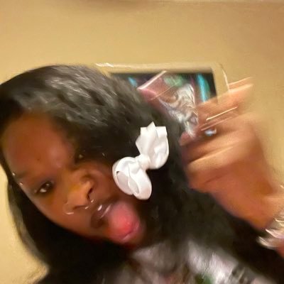 I can make your soul happy 😉👅 I SELL CONTENT 💐!! dm for menu 🔥APPLE pay,CHIME, PAYPAL ,$app