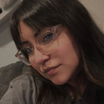 🕸️𝕷𝖎𝖛𝖎𝖓𝖌 𝖉𝖊𝖑𝖎𝖈𝖎𝖔𝖚𝖘𝖑𝖞🕸️ I read to fill the void. I write to escape mine.