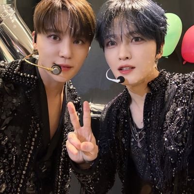 pinkblood (derogatory), jx and mx | 2gen kpop, some jpop and vkei | blackswan, xlov & smn