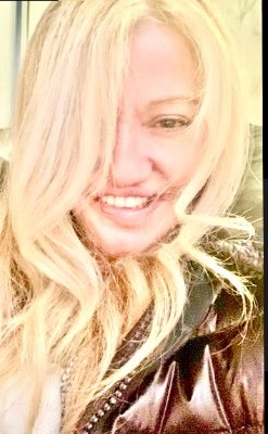 Writer, Hashtag Diva #host who has more than her share of