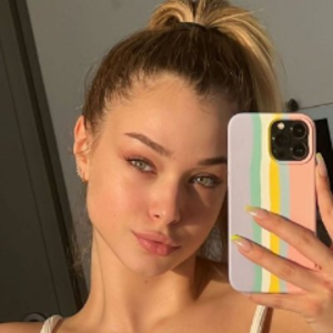 bethe5118's profile picture. 𝒟𝓇𝑒𝒶𝓂 𝒷𝒾𝑔. 𝒲𝑜𝓇𝓀 𝒽𝒶𝓇𝒹. 𝒮𝓉𝒶𝓎 𝒽𝓊𝓂𝒷𝓁𝑒. ✨