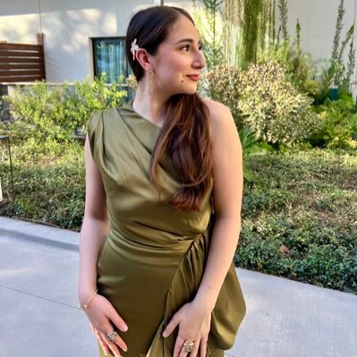 haleyhdz28's profile picture. ||get busy living ||