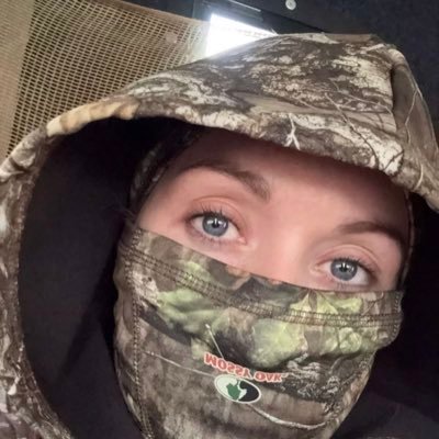 crewsmely_2's profile picture. Simple minded, love fashion and style