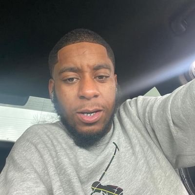 📍27 y/o straight male | 6'1 📏 | 100% straight, 0% gay tolerance‼️ | 🔞18+ Content Creator🔞 | Doing this for fun, not funds 💯 | ⚠️CONTENT COMING SOON⚠️