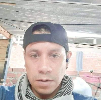 Hola soy single corneador de Villa el salvador alguna pareja para trío de villa el salvador