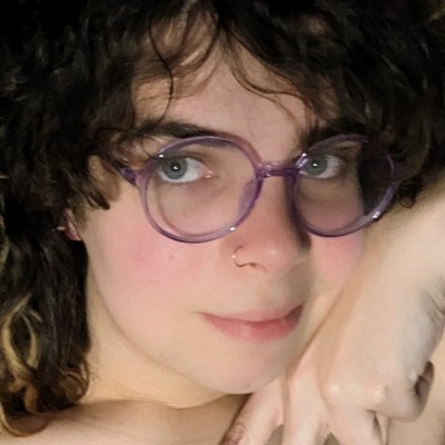 podcast editor, sweetheart lesbian, i post whatever here