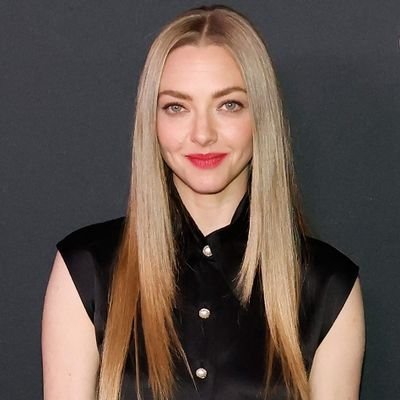 Daughter @nohope977 son @jessie25_roman
brothers @abeltellerx @atellerlegacy
No minors
not the real amanda seyfried
27 in rl
21+