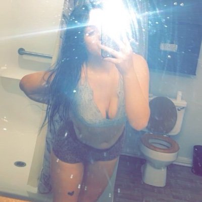 I sell content😘 snap got banned so came to twitter! hmu if interested.          Ask for the menu🌶️