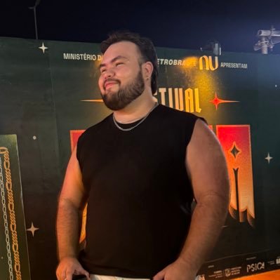 davirsantos's profile picture. fui hackeada agora to aqui