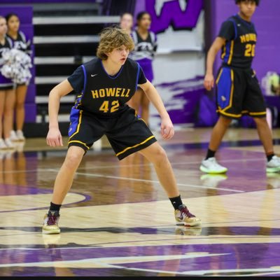 H_ellison24's profile picture. 6’3 forward for @arsenalhoops 15u  fhhs2028