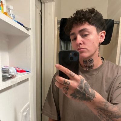 30 / masc lesbian leftist brain rotted degenerate / W Hoops fan & Dallas Wings agenda pusher